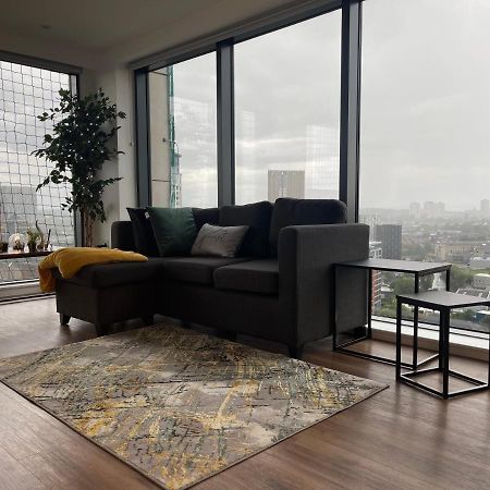 Luxury 2 Bedroom En-Suite Apartment Balcony Views Manchester Zewnętrze zdjęcie