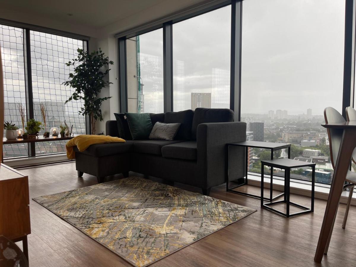 Luxury 2 Bedroom En-Suite Apartment Balcony Views Manchester Zewnętrze zdjęcie